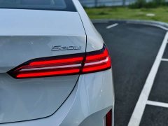 BMW 5 530Li Version M - ფოტო 10