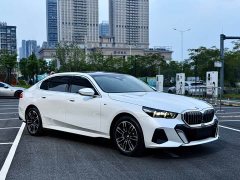 BMW 5 530Li Version M - ფოტო 2