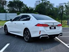 BMW 5 530Li Version M - ფოტო 8