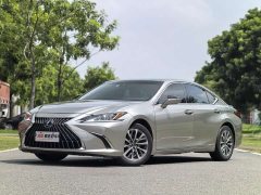 Lexus ES 300h Edition - ფოტო 1