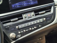 Lexus ES 300h Edition - ფოტო 13