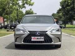 Lexus ES 300h Edition - ფოტო 2