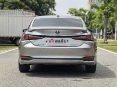 Lexus ES 300h Edition - ფოტო 4
