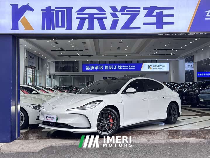 BMW L6 Max Edition - ავტომობილი ჩინეთიდან