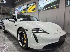 Porsche Taycan - ფოტო 3