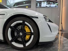 Porsche Taycan - ფოტო 8