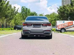 BMW 7 740Li Version M - ფოტო 9
