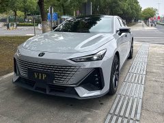 Changan UNI-V 1.5T Premium Version - ფოტო 1