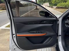 Changan UNI-V 1.5T Premium Version - ფოტო 8