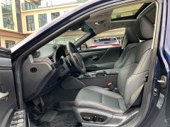 Lexus ES 300h Edition - ფოტო 13