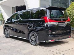 Lexus LM 300h Edition - ფოტო 3