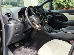 Lexus LM 300h Edition - ფოტო 4