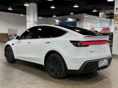 Tesla Model Y Edition - ფოტო 7