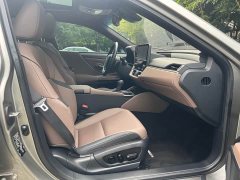 Lexus ES 300h Edition - ფოტო 12