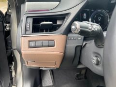 Lexus ES 300h Edition - ფოტო 15