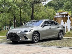 Lexus ES 300h Edition - ფოტო 2