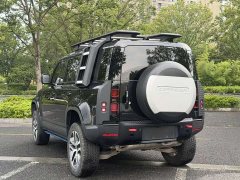 Land Rover 110 P400 Edition - ფოტო 17