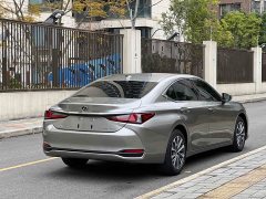 Lexus ES 200 Edition - ფოტო 5
