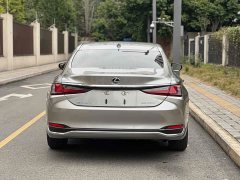 Lexus ES 200 Edition - ფოტო 7