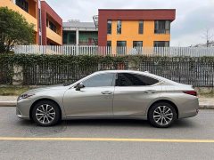 Lexus ES 200 Edition - ფოტო 8