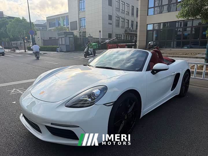 Porsche 718 Boxster T 2.0T