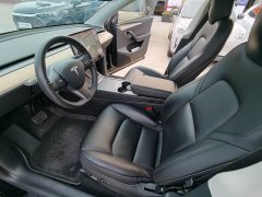 Tesla Model Y Standard Range Edition - ფოტო 11