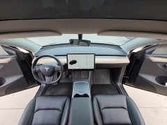 Tesla Model Y Standard Range Edition - ფოტო 9