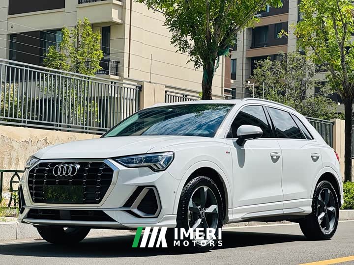 Audi Q3 35 TFSI Fashion Version