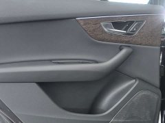 Audi Q7 55 TFSI quattro S line Version - ფოტო 13