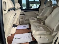 Buick GL8 ES Deluxe Version - ფოტო 16