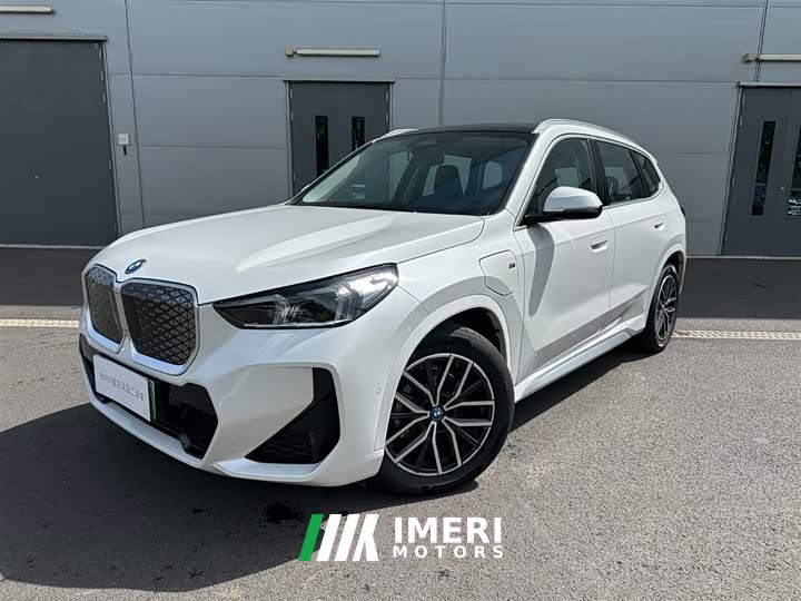 BMW iX1 eDrive25L M