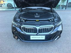 BMW i5 eDrive 35L M - ფოტო 20