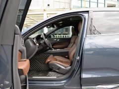 Volvo XC60 B5 AWDLuxury Edition - ფოტო 4
