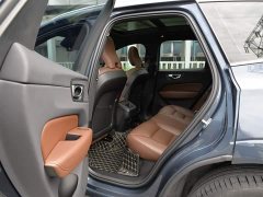 Volvo XC60 B5 AWDLuxury Edition - ფოტო 5
