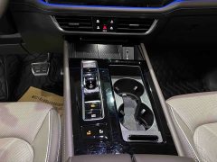 Volkswagen 380TSI Flagship Edition - ფოტო 11