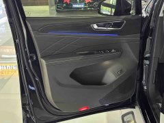 Volkswagen 380TSI Flagship Edition - ფოტო 5