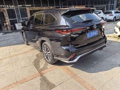 Volkswagen 2.5L HEVAWDLuxury Edition - ფოტო 4