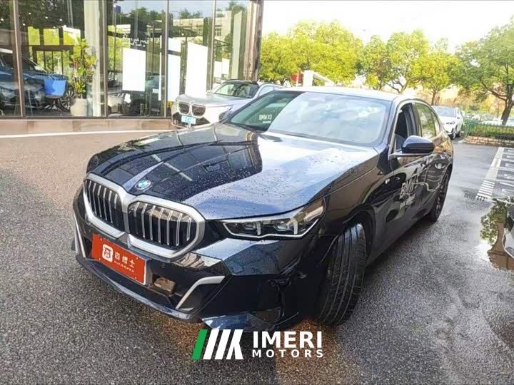 BMW 5 530Li Deluxe Version M