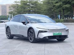 Xpeng P7 Long Range Max - ფოტო 3
