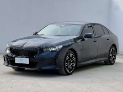 BMW 5 525Li M - ფოტო 1