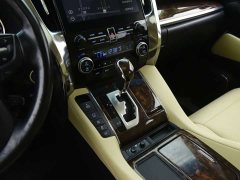 Mercedes-Benz 2.5L Luxury Edition - ფოტო 10