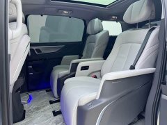 Buick GL8 Deluxe Edition - ფოტო 18