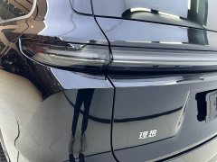 Li Auto L9 Max - ფოტო 7