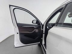 BMW X1 sDrive20Li Deluxe Version - ფოტო 8