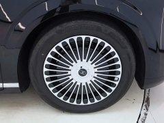 Li Auto V9 Ultra - ფოტო 9