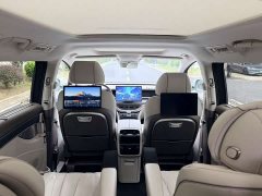 Denza D9 DM-i 970 AWD Version - ფოტო 11