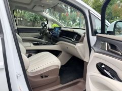 Denza D9 DM-i 970 AWD Version - ფოტო 13