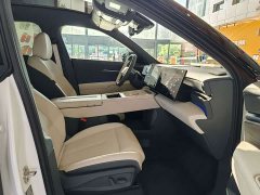 Tesla 08 Long Range Pure - ფოტო 12