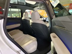 Tesla 08 Long Range Pure - ფოტო 8