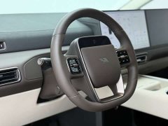 Li Auto MEGA Ultra - ფოტო 12